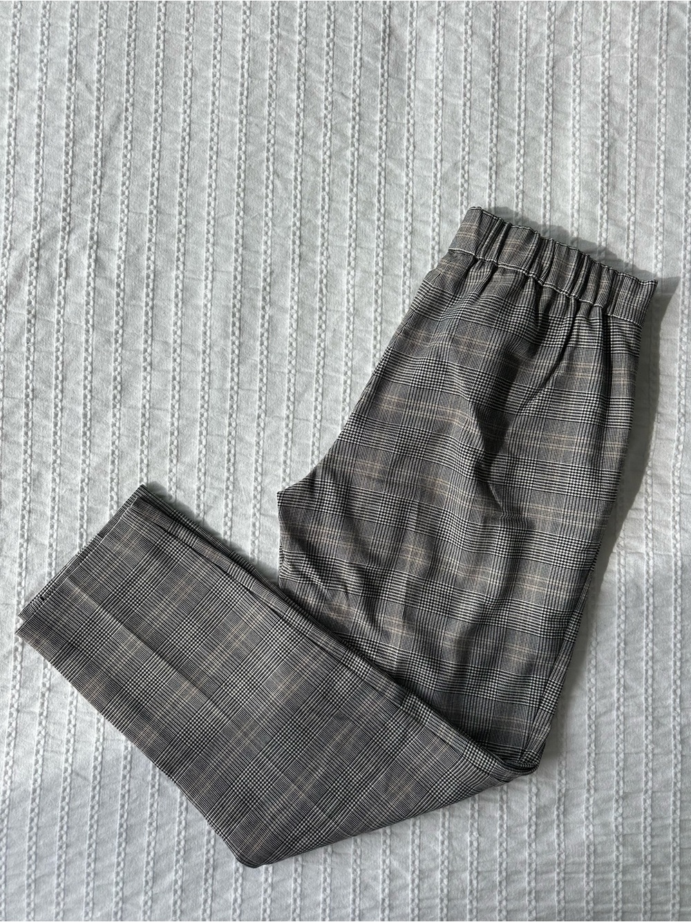 Aritzia: Gray Plaid Cropped Dress Pants